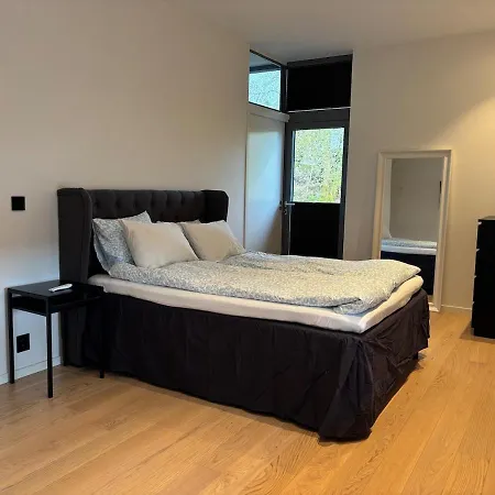 Exclusive Near Airport- Free Parking Apartamento Bergen